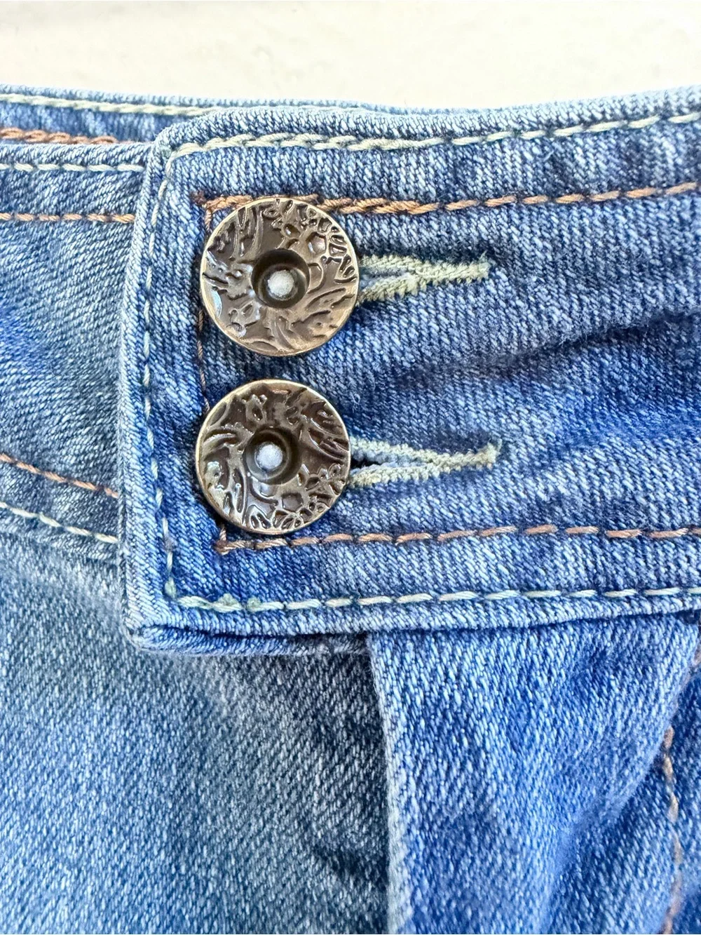 Paris blue low rise wide leg jeans - Picture 3 of 8